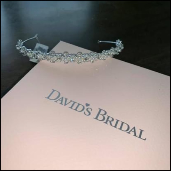 David’s Bridal Pearl and Crystal Headband - Picture 1 of 5